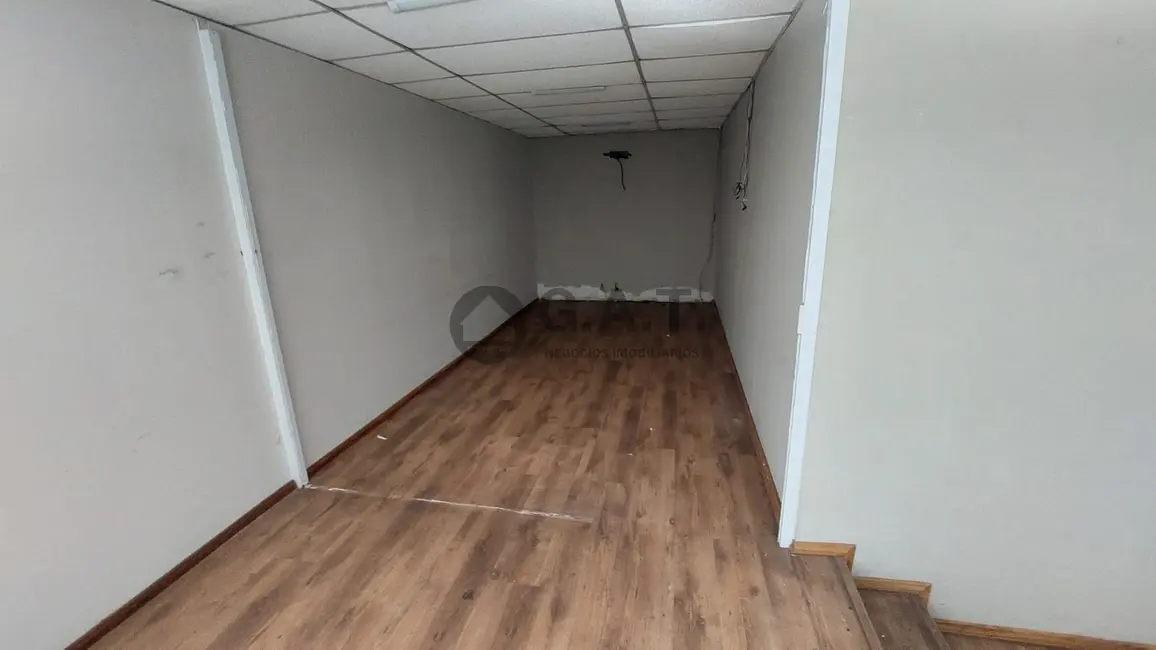 Sala Comercial para alugar, 750m2 em Vila Santana, Sorocaba - SP - imagem 6 Foto 6 de Sala Comercial para alugar, 750m2 em Vila Santana, Sorocaba - SP