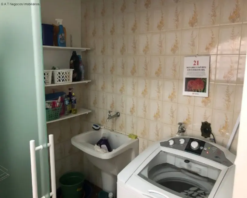 Casa com 3 quartos à venda, 165m2 em Vila Trujillo, Sorocaba - SP - imagem 6 Foto 6 de Casa com 3 quartos à venda, 165m2 em Vila Trujillo, Sorocaba - SP