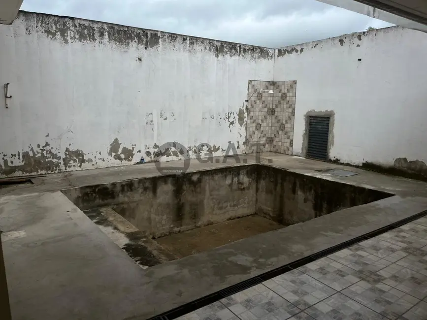 Foto 6 de Casa com 3 quartos à venda, 232m2 em Aracoiaba Da Serra - SP