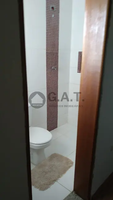 Foto 4 de Casa com 3 quartos à venda, 232m2 em Aracoiaba Da Serra - SP