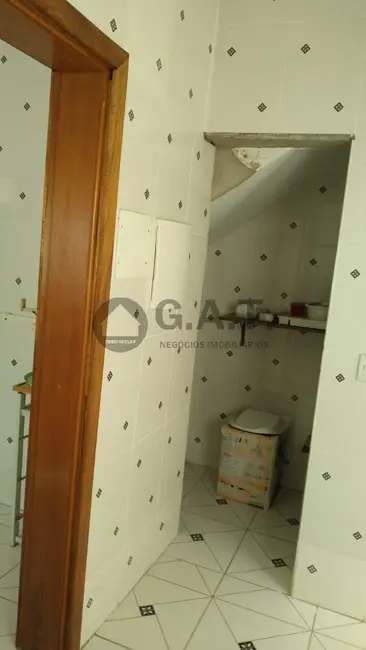 Foto 9 de Casa com 3 quartos à venda, 232m2 em Aracoiaba Da Serra - SP