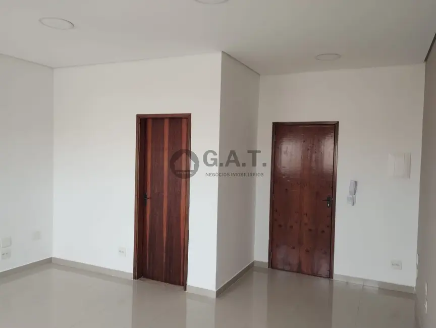 Sala Comercial para alugar, 33m2 em Jardim Santa Rosália, Sorocaba - SP - imagem 2 Foto 2 de Sala Comercial para alugar, 33m2 em Jardim Santa Rosália, Sorocaba - SP