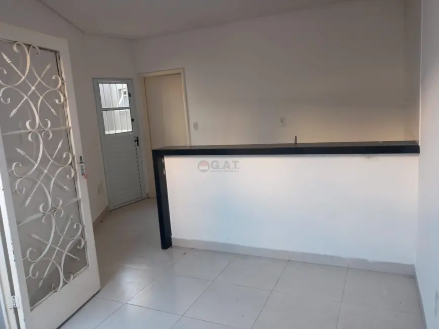 Foto 2 de Kitnet com 1 quarto à venda, 35m2 em Jardim Wanel Ville V, Sorocaba - SP