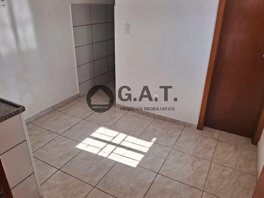 Foto 3 de Kitnet com 1 quarto para alugar, 21m2 em Jardim Vergueiro, Sorocaba - SP