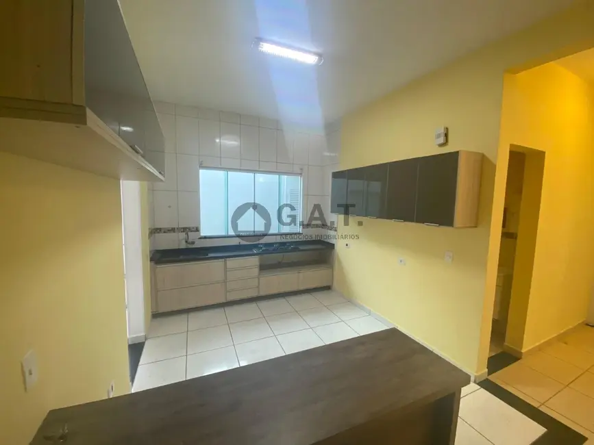 Foto 9 de Casa de Condomínio com 3 quartos para alugar, 200m2 em Jardim Ibiti do Paço, Sorocaba - SP