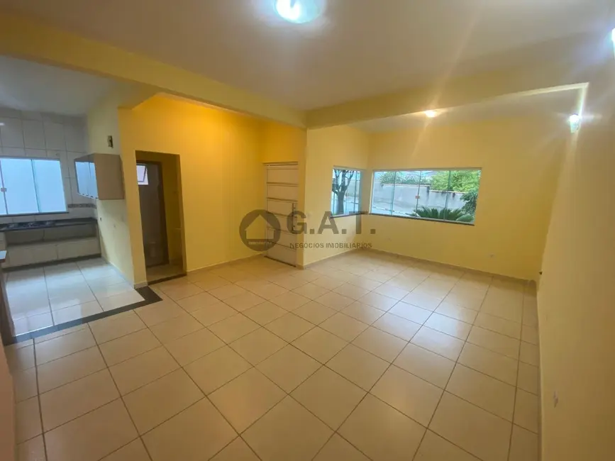 Foto 3 de Casa de Condomínio com 3 quartos para alugar, 200m2 em Jardim Ibiti do Paço, Sorocaba - SP