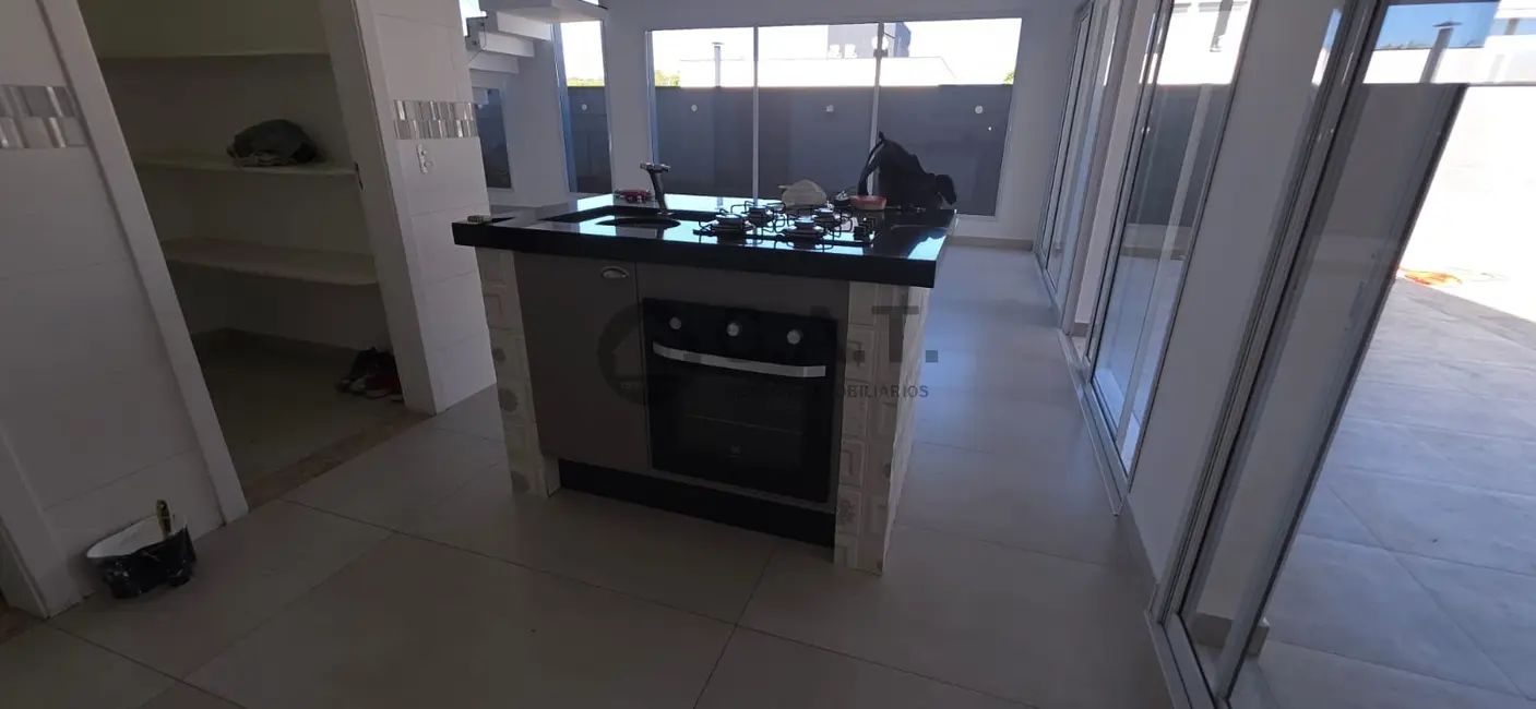 Casa de Condomínio com 3 quartos à venda, 290m2 em Jardim Residencial Chácara Ondina, Sorocaba - SP - imagem 9 Foto 9 de Casa de Condomínio com 3 quartos à venda, 290m2 em Jardim Residencial Chácara Ondina, Sorocaba - SP