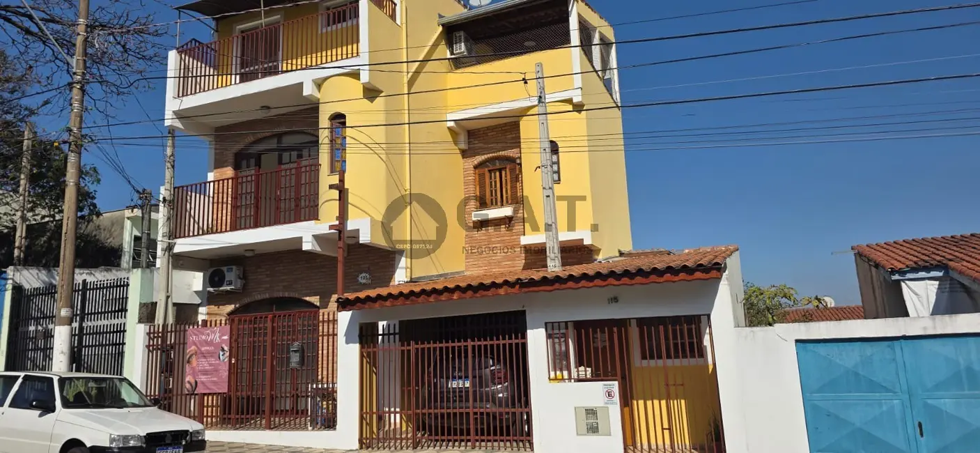Foto 2 de Casa com 2 quartos para alugar, 120m2 em Vila Jardini, Sorocaba - SP