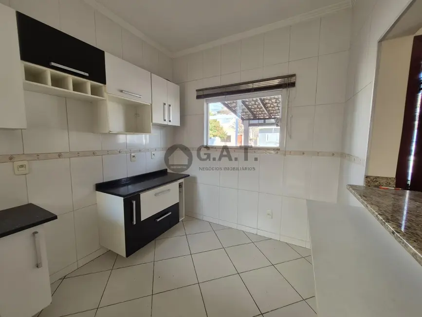 Foto 5 de Casa de Condomínio com 3 quartos para alugar, 151m2 em Loteamento Dinorá Rosa, Sorocaba - SP