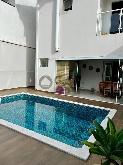 Casa de Condomínio com 3 quartos à venda, 199m2 em Wanel Ville, Sorocaba - SP - imagem 1 Foto 1 de Casa de Condomínio com 3 quartos à venda, 199m2 em Wanel Ville, Sorocaba - SP