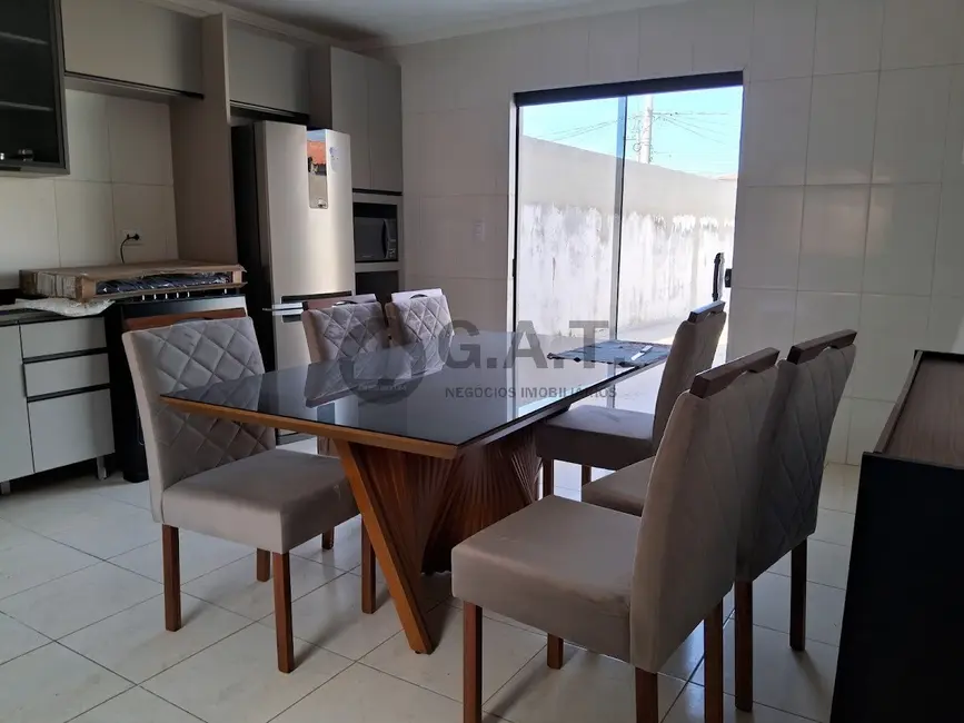 Foto 9 de Casa com 3 quartos para alugar, 192m2 em Jardim São Lucas, Votorantim - SP