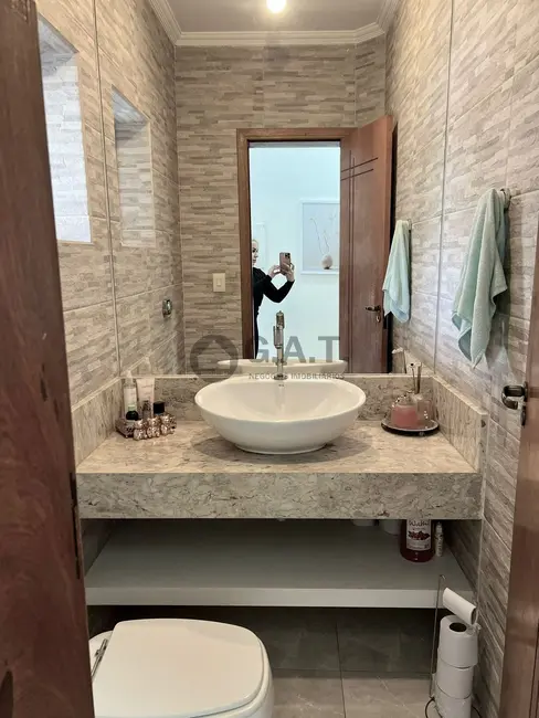 Casa de Condomínio com 3 quartos para alugar, 200m2 em Wanel Ville, Sorocaba - SP - imagem 9 Foto 9 de Casa de Condomínio com 3 quartos para alugar, 200m2 em Wanel Ville, Sorocaba - SP