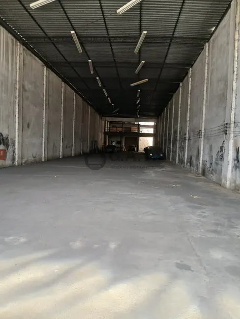 Foto 3 de Armazém / Galpão para alugar, 700m2 em Além Ponte, Sorocaba - SP