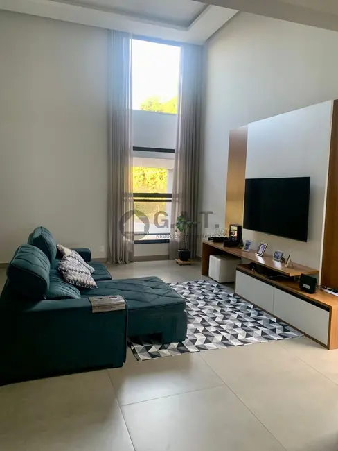 Foto 2 de Casa de Condomínio com 3 quartos à venda, 202m2 em Cajuru do Sul, Sorocaba - SP