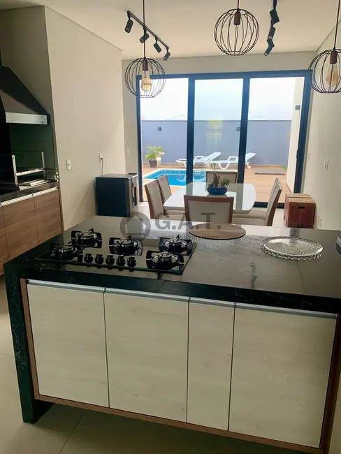 Foto 6 de Casa de Condomínio com 3 quartos à venda, 202m2 em Cajuru do Sul, Sorocaba - SP