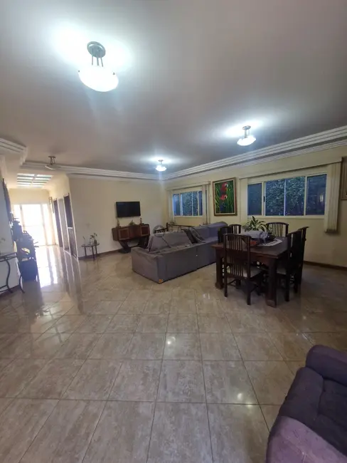 Casa de Condomínio com 6 quartos à venda, 380m2 em Vivendas do Lago, Sorocaba - SP - imagem 6 Foto 6 de Casa de Condomínio com 6 quartos à venda, 380m2 em Vivendas do Lago, Sorocaba - SP