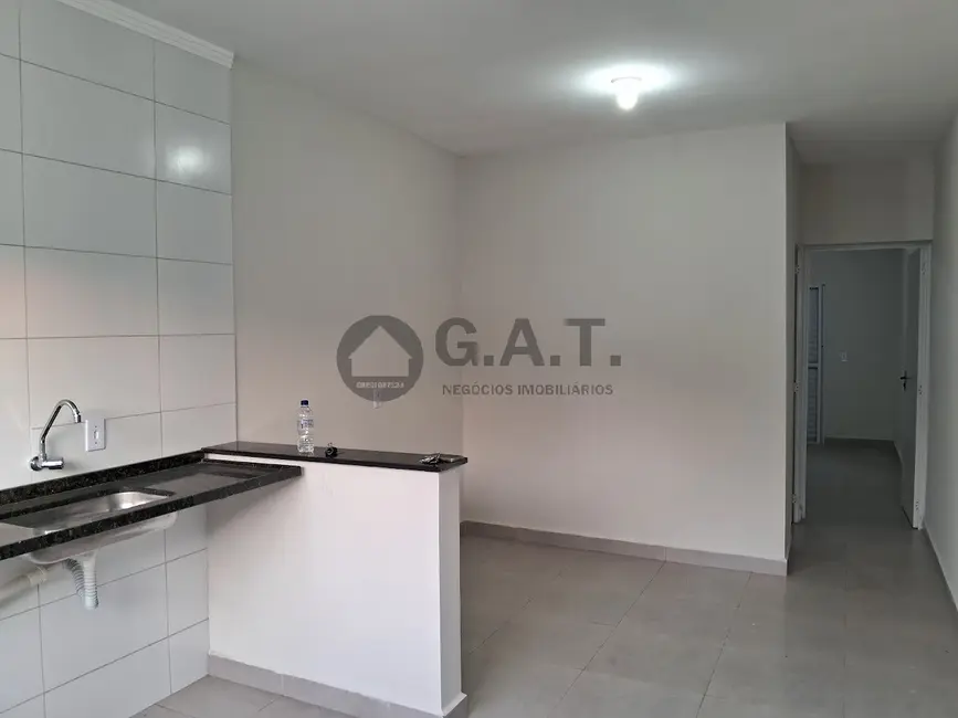 Casa com 1 quarto para alugar, 40m2 em Vila Barão, Sorocaba - SP - imagem 5 Foto 5 de Casa com 1 quarto para alugar, 40m2 em Vila Barão, Sorocaba - SP