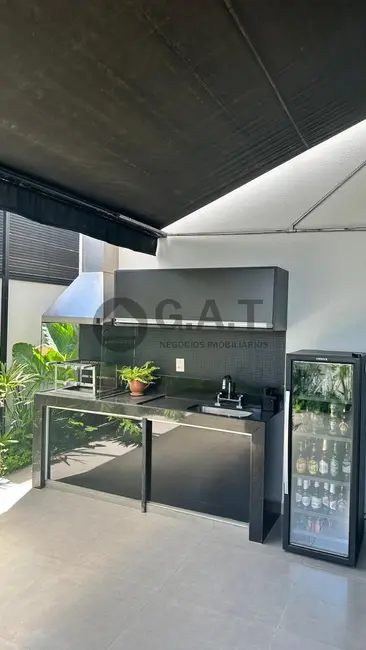 Casa de Condomínio com 3 quartos à venda, 200m2 em Parque Santa Isabel, Sorocaba - SP - imagem 9 Foto 9 de Casa de Condomínio com 3 quartos à venda, 200m2 em Parque Santa Isabel, Sorocaba - SP