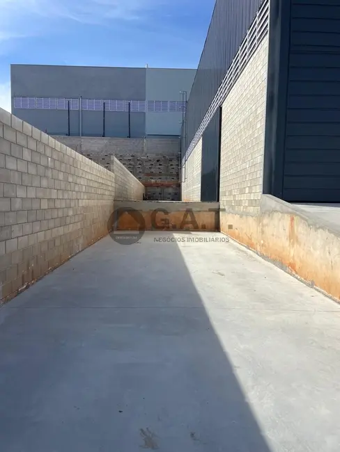 Armazém / Galpão para alugar, 765m2 em Parque Empresarial das Mangueiras, Sorocaba - SP - imagem 8 Foto 8 de Armazém / Galpão para alugar, 765m2 em Parque Empresarial das Mangueiras, Sorocaba - SP