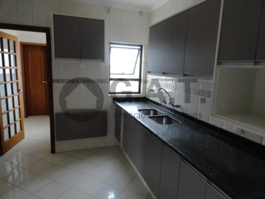 Apartamento com 3 quartos à venda, 109m2 em Centro, Sorocaba - SP - imagem 4 Foto 4 de Apartamento com 3 quartos à venda, 109m2 em Centro, Sorocaba - SP