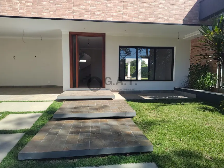 Foto 3 de Casa de Condomínio com 4 quartos à venda e para alugar, 454m2 em Aracoiaba Da Serra - SP