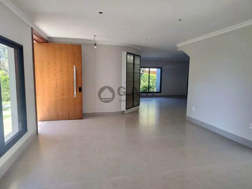 Foto 8 de Casa de Condomínio com 4 quartos à venda e para alugar, 454m2 em Aracoiaba Da Serra - SP