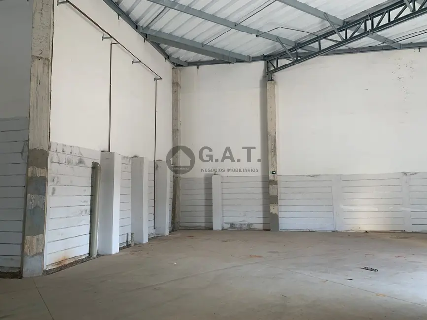 Armazém / Galpão para alugar, 741m2 em Jardim Piazza Di Roma II, Sorocaba - SP - imagem 5 Foto 5 de Armazém / Galpão para alugar, 741m2 em Jardim Piazza Di Roma II, Sorocaba - SP