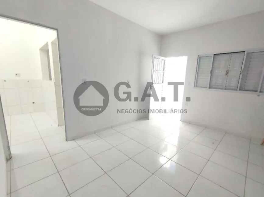 Casa com 3 quartos para alugar, 130m2 em Vila Barcelona, Sorocaba - SP - imagem 1 Foto 1 de Casa com 3 quartos para alugar, 130m2 em Vila Barcelona, Sorocaba - SP
