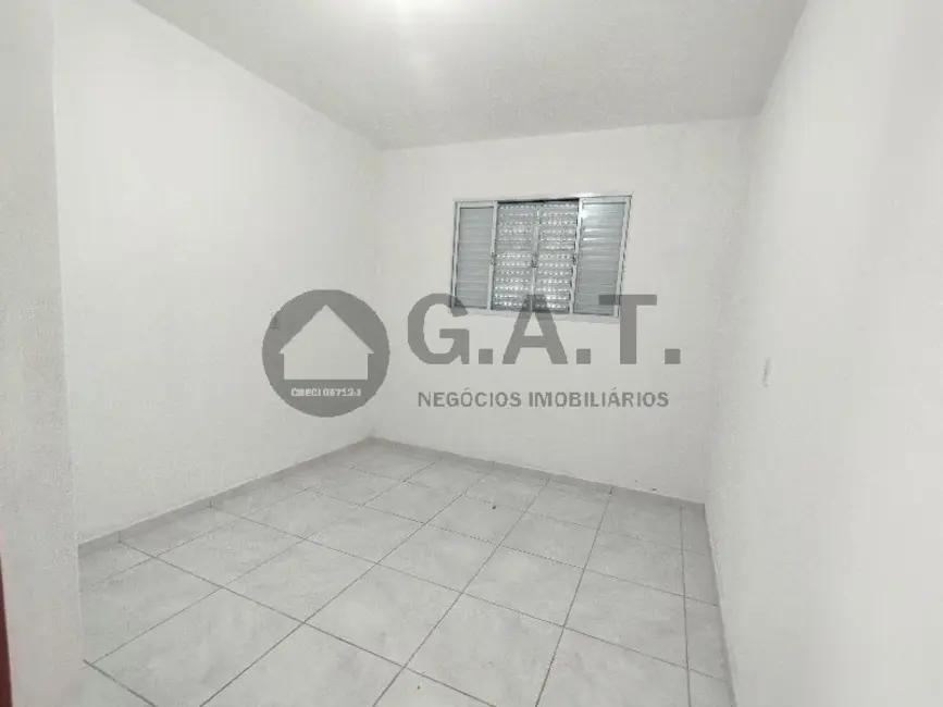 Casa com 3 quartos para alugar, 130m2 em Vila Barcelona, Sorocaba - SP - imagem 8 Foto 8 de Casa com 3 quartos para alugar, 130m2 em Vila Barcelona, Sorocaba - SP