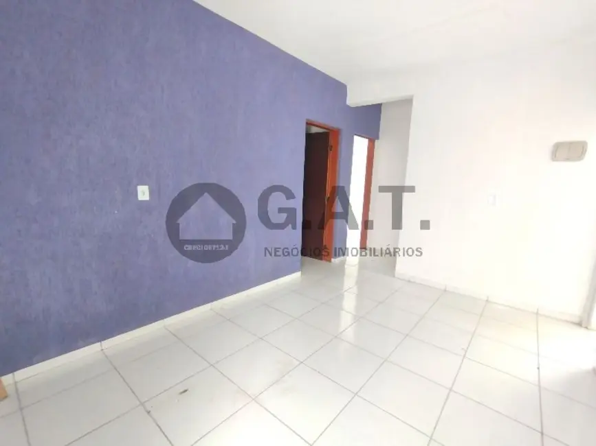 Casa com 3 quartos para alugar, 130m2 em Vila Barcelona, Sorocaba - SP - imagem 2 Foto 2 de Casa com 3 quartos para alugar, 130m2 em Vila Barcelona, Sorocaba - SP
