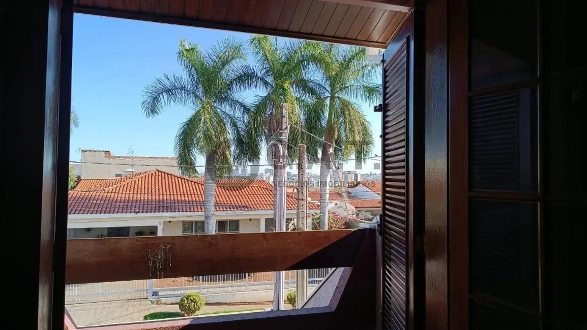 Casa com 4 quartos à venda, 287m2 em Jardim Americano, Sorocaba - SP - imagem 4 Foto 4 de Casa com 4 quartos à venda, 287m2 em Jardim Americano, Sorocaba - SP