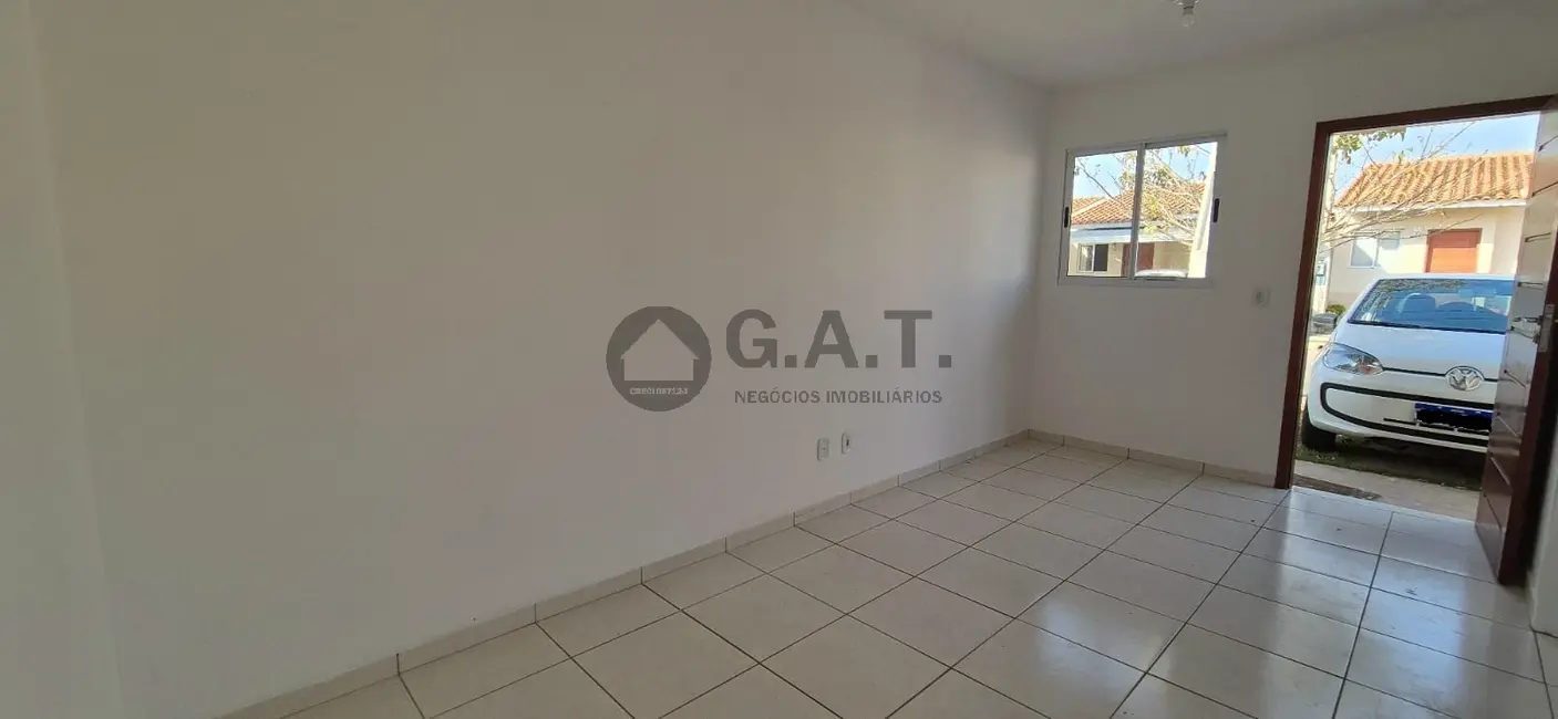 Casa de Condomínio com 2 quartos à venda, 48m2 em Ipatinga, Sorocaba - SP - imagem 3 Foto 3 de Casa de Condomínio com 2 quartos à venda, 48m2 em Ipatinga, Sorocaba - SP