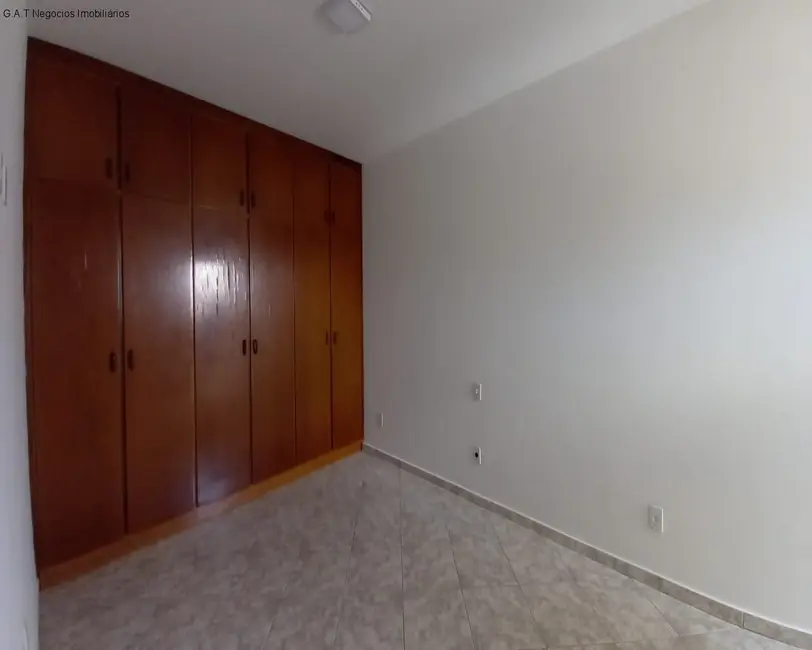 Apartamento com 3 quartos para alugar, 165m2 em Centro, Sorocaba - SP - imagem 8 Foto 8 de Apartamento com 3 quartos para alugar, 165m2 em Centro, Sorocaba - SP