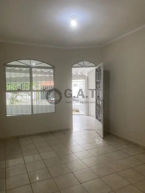 Casa com 3 quartos à venda, 107m2 em Jardim do Sol, Sorocaba - SP - imagem 4 Foto 4 de Casa com 3 quartos à venda, 107m2 em Jardim do Sol, Sorocaba - SP