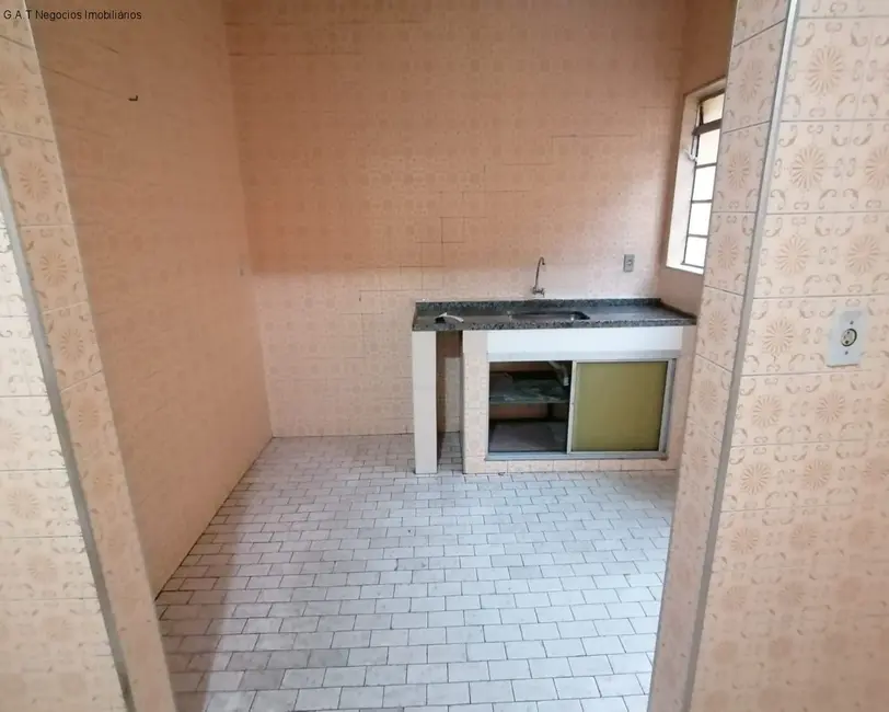 Casa com 3 quartos para alugar, 185m2 em Sorocaba - SP - imagem 4 Foto 4 de Casa com 3 quartos para alugar, 185m2 em Sorocaba - SP
