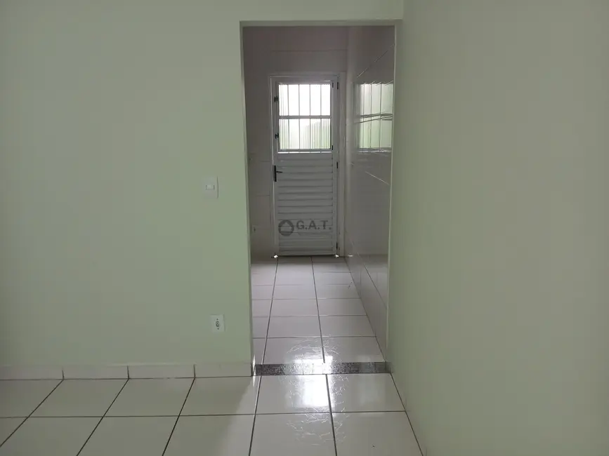 Casa de Condomínio com 2 quartos para alugar, 70m2 em Loteamento Dinorá Rosa, Sorocaba - SP - imagem 5 Foto 5 de Casa de Condomínio com 2 quartos para alugar, 70m2 em Loteamento Dinorá Rosa, Sorocaba - SP