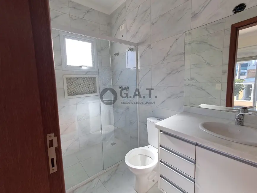 Casa de Condomínio com 3 quartos à venda, 253m2 em Jardim Residencial Chácara Ondina, Sorocaba - SP - imagem 9 Foto 9 de Casa de Condomínio com 3 quartos à venda, 253m2 em Jardim Residencial Chácara Ondina, Sorocaba - SP