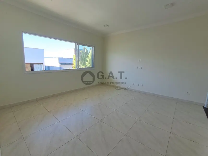 Casa de Condomínio com 3 quartos à venda, 253m2 em Jardim Residencial Chácara Ondina, Sorocaba - SP - imagem 6 Foto 6 de Casa de Condomínio com 3 quartos à venda, 253m2 em Jardim Residencial Chácara Ondina, Sorocaba - SP
