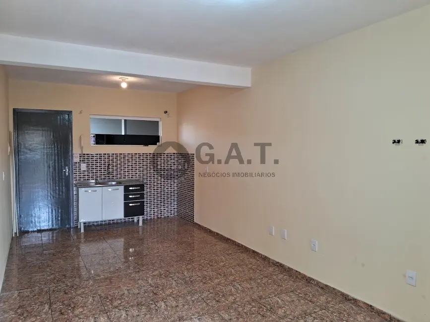 Kitnet com 1 quarto para alugar, 27m2 em Jardim Prestes de Barros, Sorocaba - SP - imagem 3 Foto 3 de Kitnet com 1 quarto para alugar, 27m2 em Jardim Prestes de Barros, Sorocaba - SP
