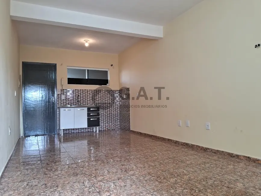 Kitnet com 1 quarto para alugar, 27m2 em Jardim Prestes de Barros, Sorocaba - SP - imagem 4 Foto 4 de Kitnet com 1 quarto para alugar, 27m2 em Jardim Prestes de Barros, Sorocaba - SP