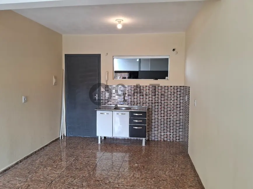 Kitnet com 1 quarto para alugar, 27m2 em Jardim Prestes de Barros, Sorocaba - SP - imagem 2 Foto 2 de Kitnet com 1 quarto para alugar, 27m2 em Jardim Prestes de Barros, Sorocaba - SP