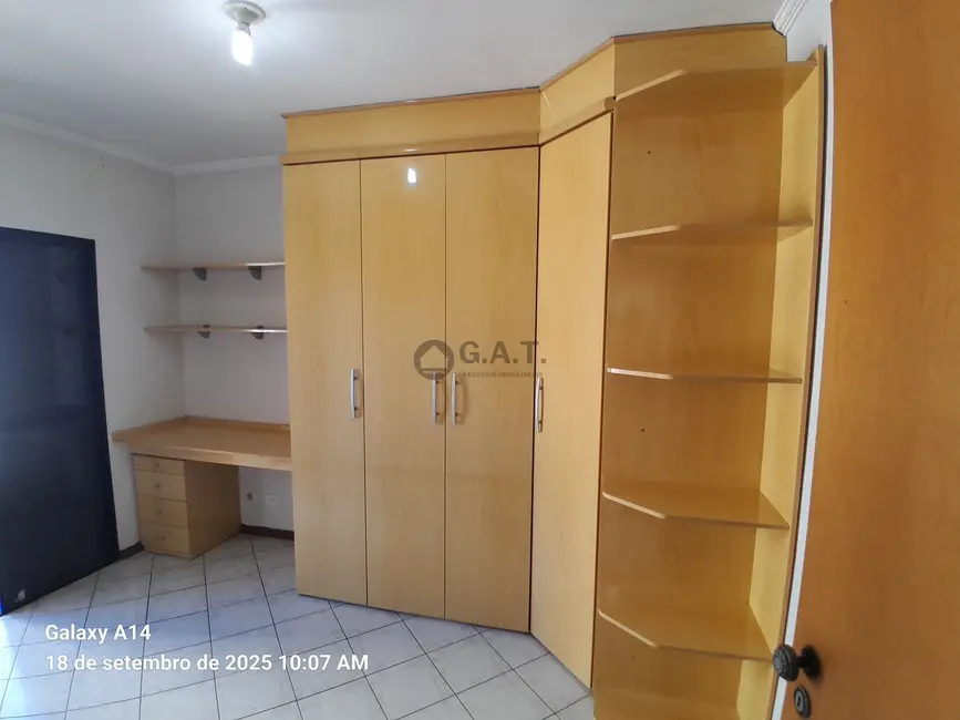 Apartamento com 2 quartos para alugar, 90m2 em Parque Campolim, Sorocaba - SP - imagem 8 Foto 8 de Apartamento com 2 quartos para alugar, 90m2 em Parque Campolim, Sorocaba - SP