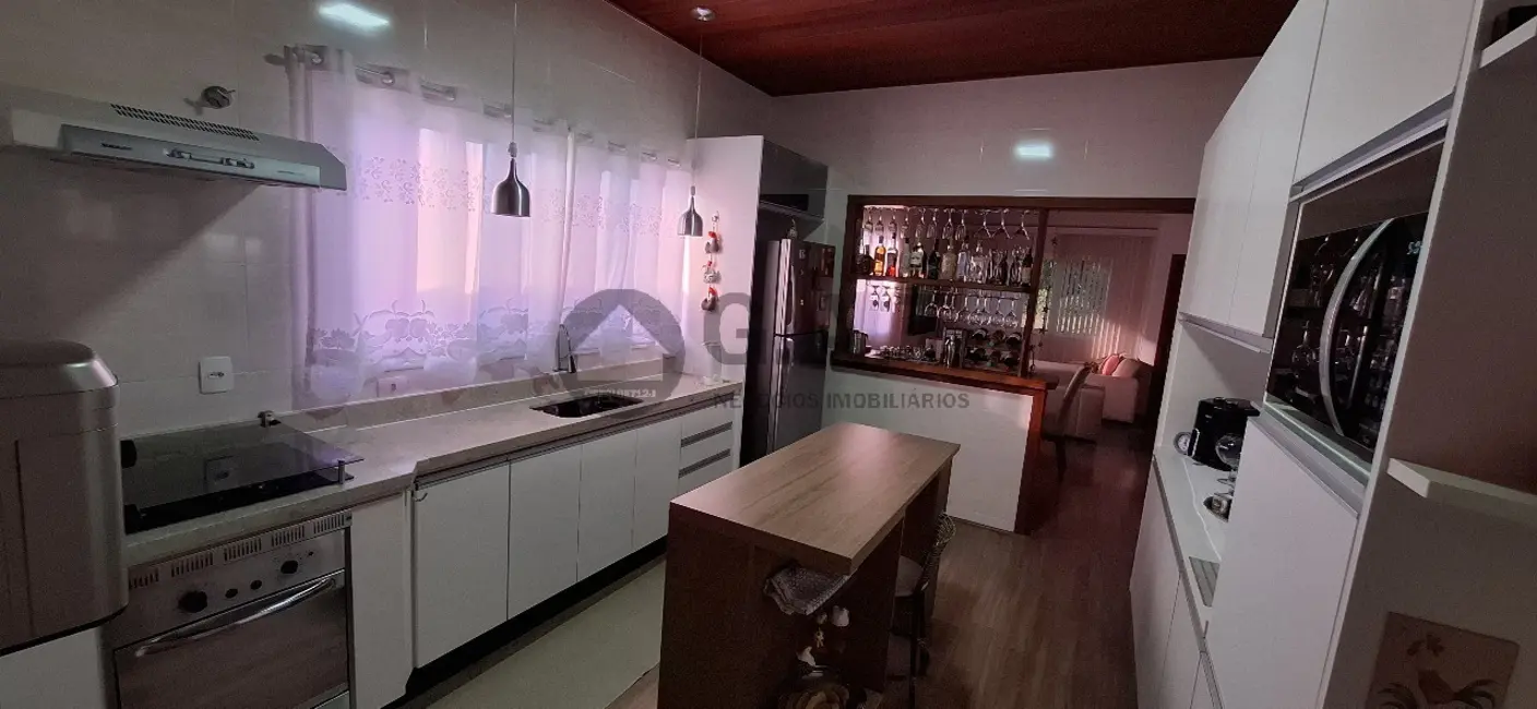 Casa de Condomínio com 3 quartos à venda, 135m2 em Cajuru do Sul, Sorocaba - SP - imagem 6 Foto 6 de Casa de Condomínio com 3 quartos à venda, 135m2 em Cajuru do Sul, Sorocaba - SP
