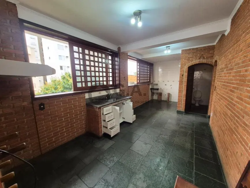 Casa com 3 quartos à venda, 300m2 em Vila Jardini, Sorocaba - SP - imagem 6 Foto 6 de Casa com 3 quartos à venda, 300m2 em Vila Jardini, Sorocaba - SP