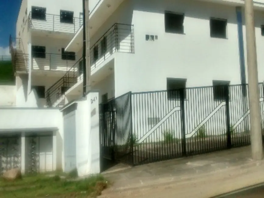 Kitnet com 1 quarto para alugar, 28m2 em Sorocaba - SP - imagem 2 Foto 2 de Kitnet com 1 quarto para alugar, 28m2 em Sorocaba - SP