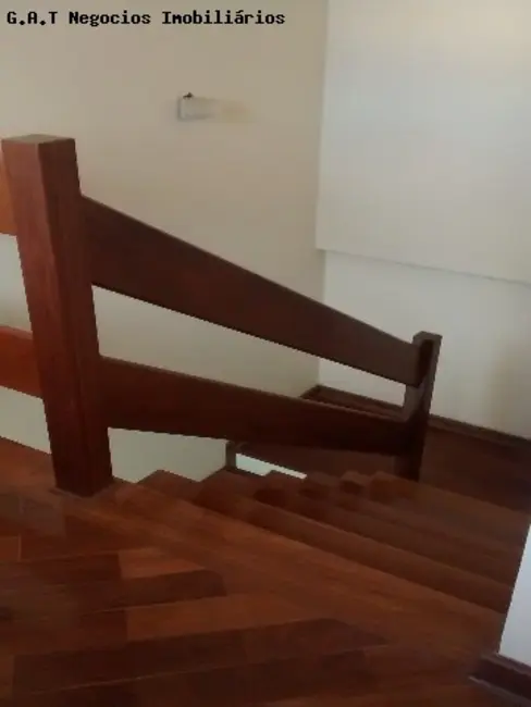 Casa de Condomínio com 4 quartos para alugar, 300m2 em Sorocaba - SP - imagem 8 Foto 8 de Casa de Condomínio com 4 quartos para alugar, 300m2 em Sorocaba - SP