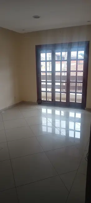 Casa com 3 quartos para alugar, 151m2 em Jardim Sorocaba Park, Sorocaba - SP - imagem 8 Foto 8 de Casa com 3 quartos para alugar, 151m2 em Jardim Sorocaba Park, Sorocaba - SP