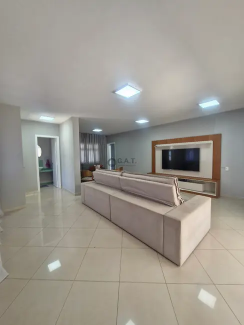 Casa de Condomínio com 4 quartos à venda, 1000m2 em Jardim Novo Mundo, Sorocaba - SP - imagem 5 Foto 5 de Casa de Condomínio com 4 quartos à venda, 1000m2 em Jardim Novo Mundo, Sorocaba - SP