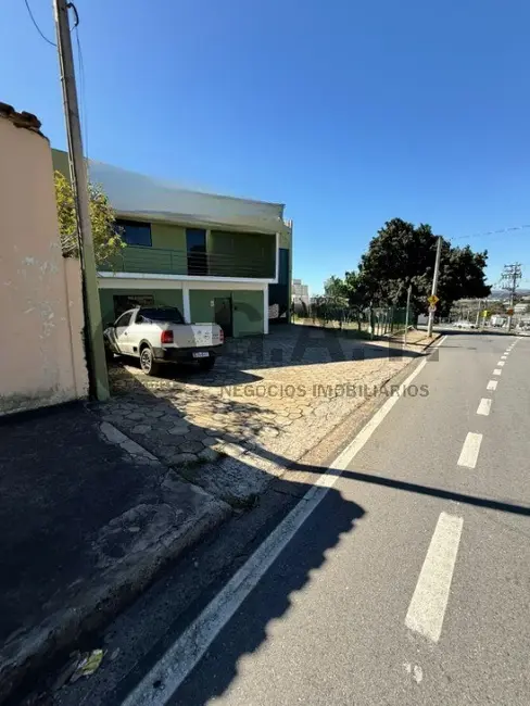 Armazém / Galpão para alugar, 300m2 em Éden, Sorocaba - SP - imagem 4 Foto 4 de Armazém / Galpão para alugar, 300m2 em Éden, Sorocaba - SP