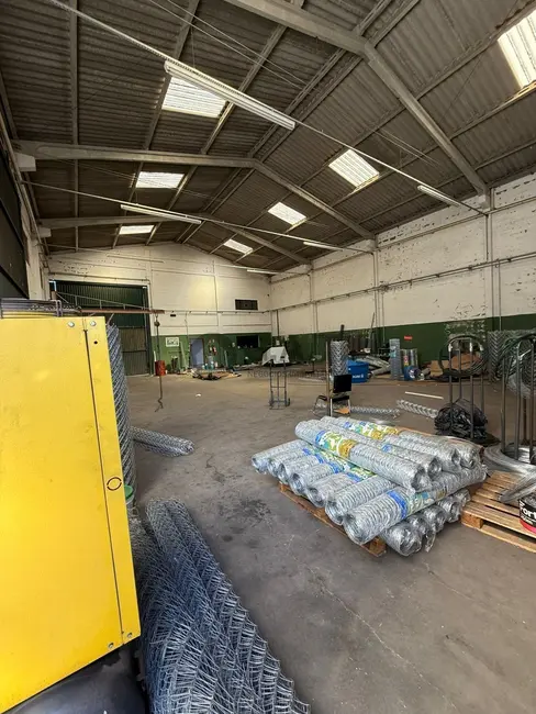 Armazém / Galpão para alugar, 300m2 em Éden, Sorocaba - SP - imagem 1 Foto 1 de Armazém / Galpão para alugar, 300m2 em Éden, Sorocaba - SP